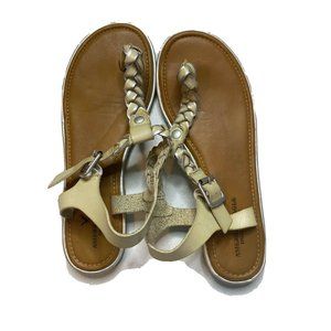 American Eagle Outfitters cream and silver size 8